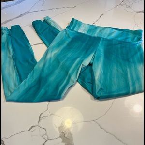 Under Armour teal leggings